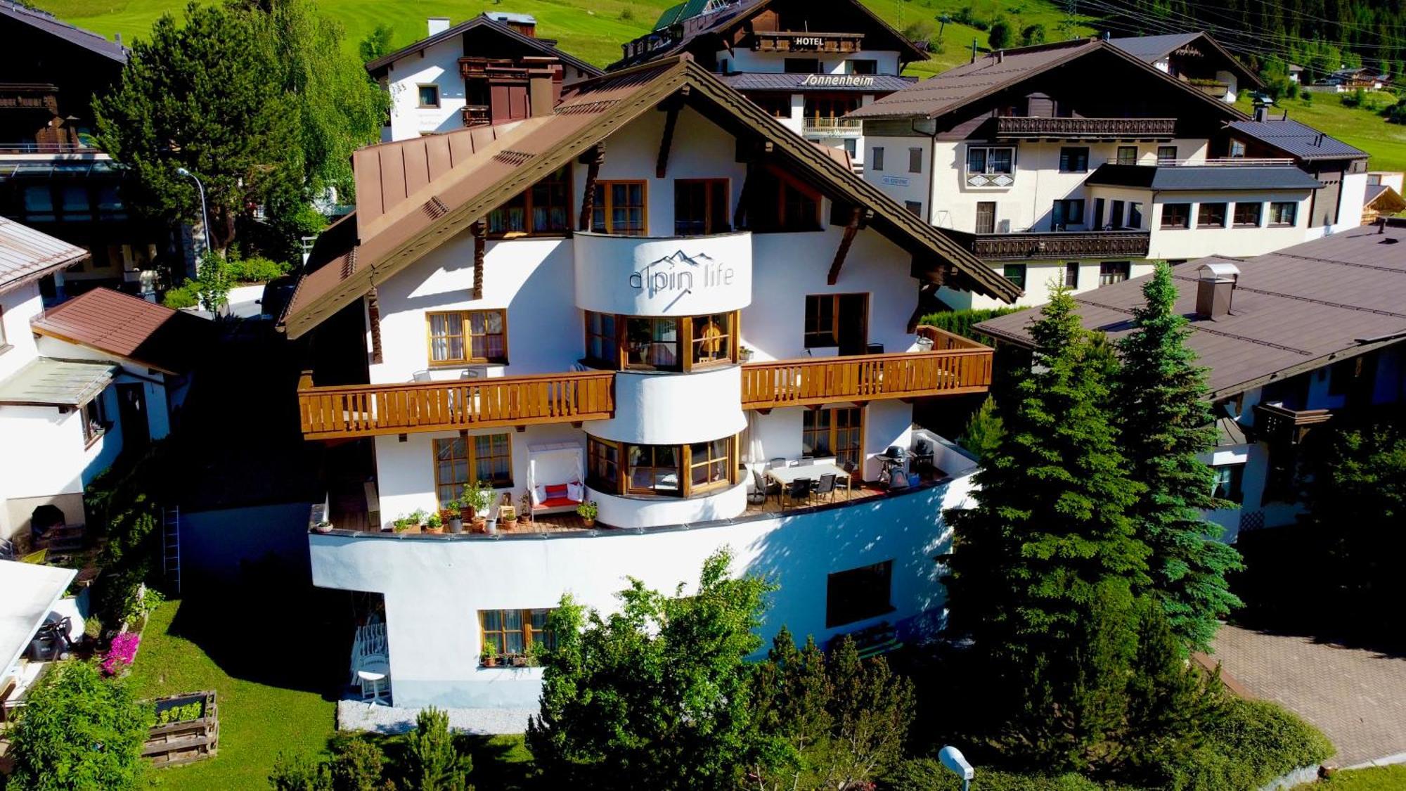Alpin Life Hotel 3*